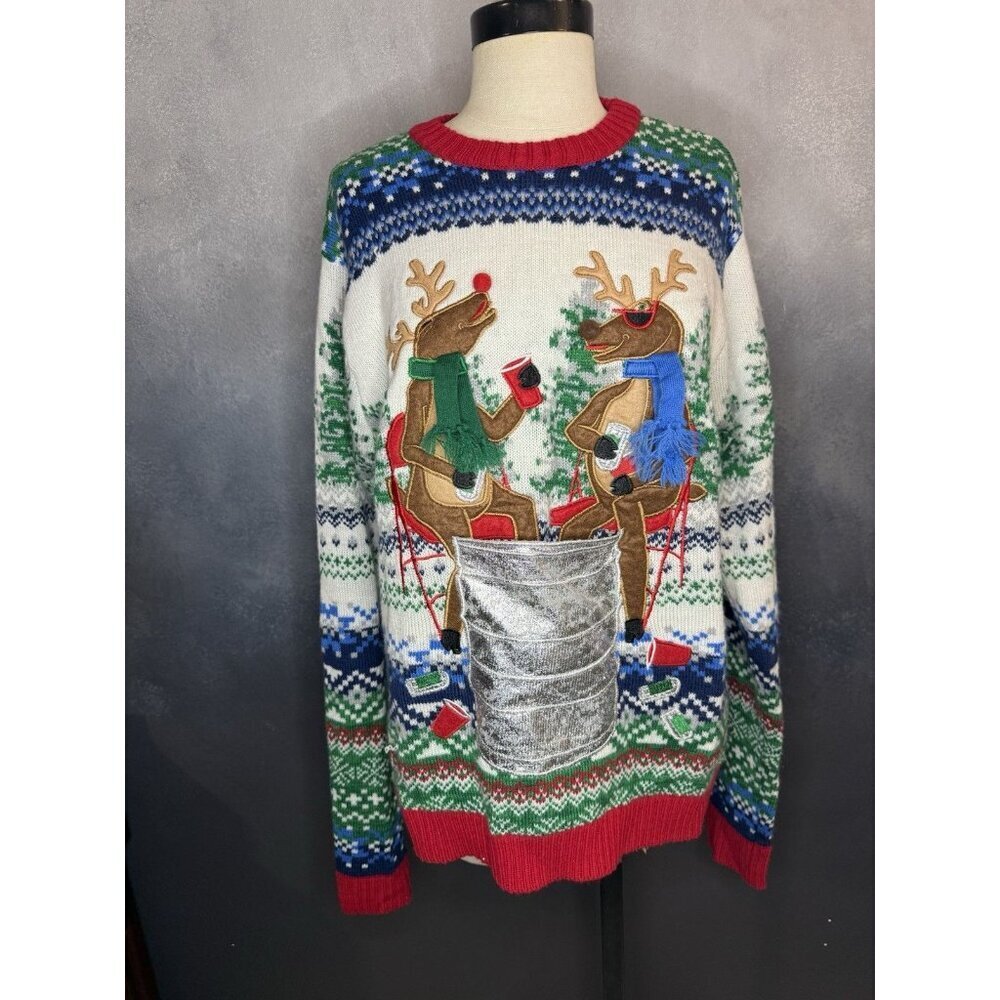 33 Degrees Funny Christmas Sweater Reindeer Party Design - Size L